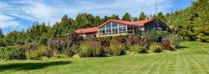 Stunning Secluded Richibucto River Waterfront Cottage with Unparallel Privacy - Rexton