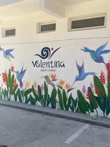 Valentina Salchi Suites - Pinky Promise