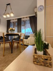 Нощувки Свети Влас Комплекс Амфора , студио 704