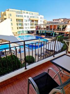Pool View Apartment, Sunny Beach Resort