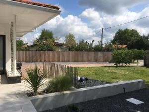 B&B / Chambres d'hotes Charmante dependance : photos des chambres