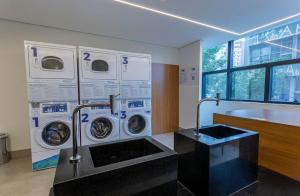 VN Ueno cd 812 pra Hosp Sírio L