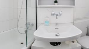 Cozy Urban Studio in the City BE-17