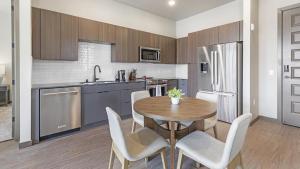 Landing - Modern Apartment with Amazing Amenities (ID9688X43)