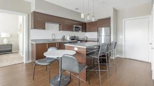 Landing - Modern Apartment with Amazing Amenities (ID4945X32)