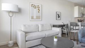 Landing - Modern Apartment with Amazing Amenities (ID1283X577)