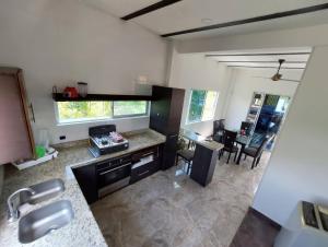 Casa con piscina privada y BBQ para Familias y parejas