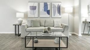 Landing - Modern Apartment with Amazing Amenities (ID9232X12)