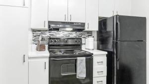 Landing - Modern Apartment with Amazing Amenities (ID9232X12)