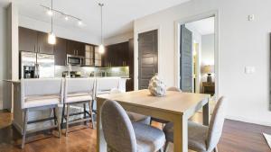 Landing - Modern Apartment with Amazing Amenities (ID8710X77)