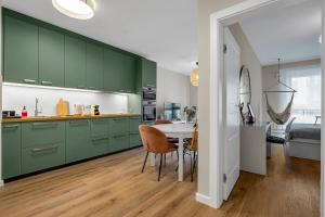 Rakowska Comfort Apartment with Parking by Rentujemy