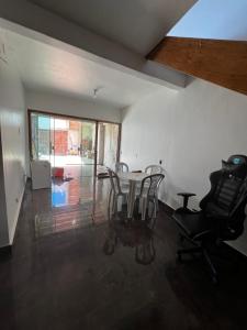 Casa com piscina em Cabo Frio