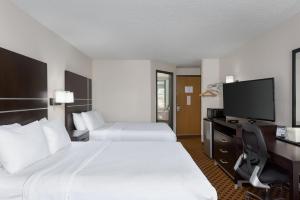 Queen Room with Two Queen Beds - Non-Smoking room in SureStay Plus Hotel by Best Western Chattanooga/ Hamilton Place