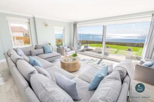 Comfort Hill - Luxury hot tub sea views