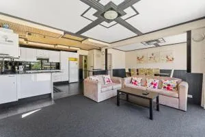 Alpine Mountain View 39 - 3BR l Swimming Pool l Air-Con l WiFi - Moonbah