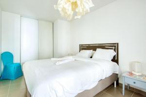 Super T2 Climatisé avec Balcon à pied plage Catalan