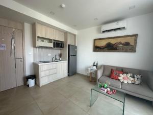 Pattaya center luxurious garden apartment 1