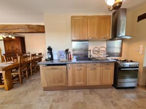Maisons de vacances Gite Prissac, 2 pieces, 4 personnes - FR-1-591-99 : photos des chambres