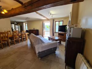Maisons de vacances Gite Prissac, 2 pieces, 4 personnes - FR-1-591-99 : photos des chambres