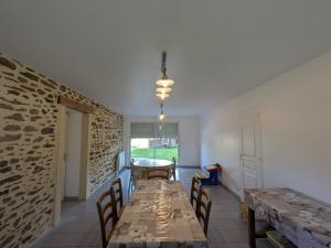 Gîte familial au calme avec grand jardin, balnéo et loisirs nautiques à proximité - FR-1-591-134