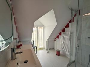 Gîte chaleureux à 20min du Zoo de Beauval avec terrasse, climatisation et jeux extérieurs - FR-1-591-198