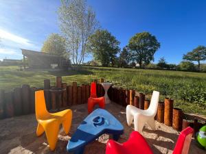 Gîte "Tout Inclus" en Campagne Berrichonne avec Terrasse & Parking Privé - FR-1-591-419