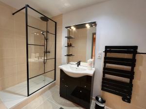 Maisons de vacances Gite Saint-Plantaire, 5 pieces, 11 personnes - FR-1-591-544 : photos des chambres