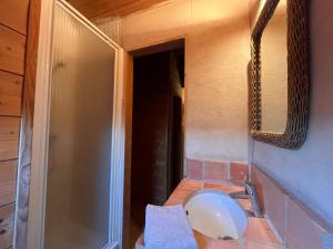Maisons de vacances Gite Sainte-Fauste, 3 pieces, 4 personnes - FR-1-591-158 : photos des chambres