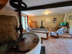 Maisons de vacances Gite Prissac, 3 pieces, 7 personnes - FR-1-591-159 : photos des chambres
