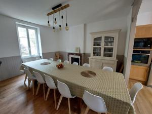 Maisons de vacances Gite Argenton-sur-Creuse, 5 pieces, 8 personnes - FR-1-591-357 : photos des chambres