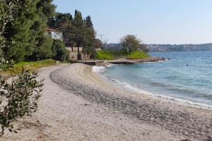 Apartments by the sea Okrug Gornji, Ciovo - 22139