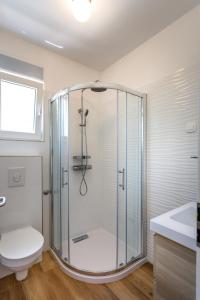 Apartments with parking space Krk - 22425