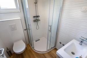 Apartments with parking space Krk - 22425