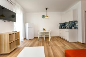 Apartments with parking space Krk - 22425