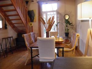 Maisons de vacances Gite Herisson, 3 pieces, 6 personnes - FR-1-489-247 : photos des chambres