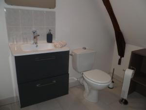 Maisons de vacances Gite Le Blanc, 3 pieces, 4 personnes - FR-1-591-339 : photos des chambres