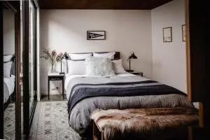 The Loft at SoHo: Architecture & Views - Cascades