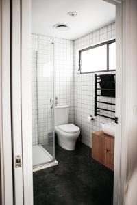 The Loft at SoHo: Architecture & Views