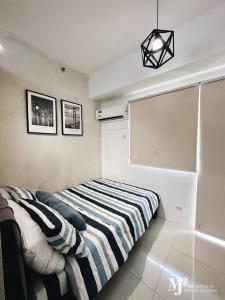 Field Residences - Reina Suites