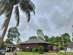 Rumah Kayu Aboh