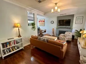 West Busselton Cottage - Broadwater