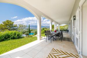 Maisons de vacances Villa Athena - Villa dexception vue montagne : photos des chambres