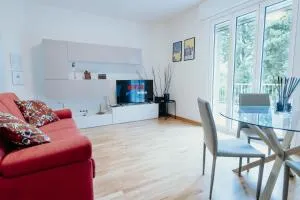 [5min Stazione Centrale] Appartamento Con Terrazza - Banne