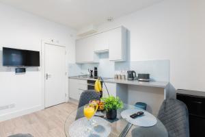 Cozy 1 Bedroom apartment, 30 mins to Oxford street by tube C