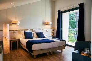 Hotels HOTEL LA MARINE : Chambre Deluxe Double ou Lits Jumeaux