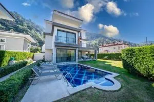 Villa Paris - Turunç