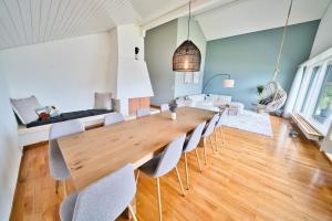 Dreamview Retreat - Breathtaking Lake Views