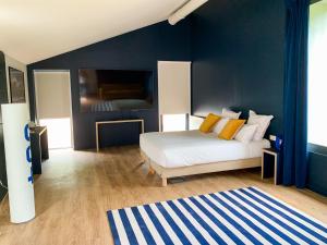 Hotels HOTEL LA MARINE : Chambre Familiale Deluxe