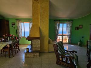 Casa con magnifica vista mare