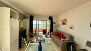 MEDDAYS APARTAMENTO GUARDAMAR FRONTAL AL MAR